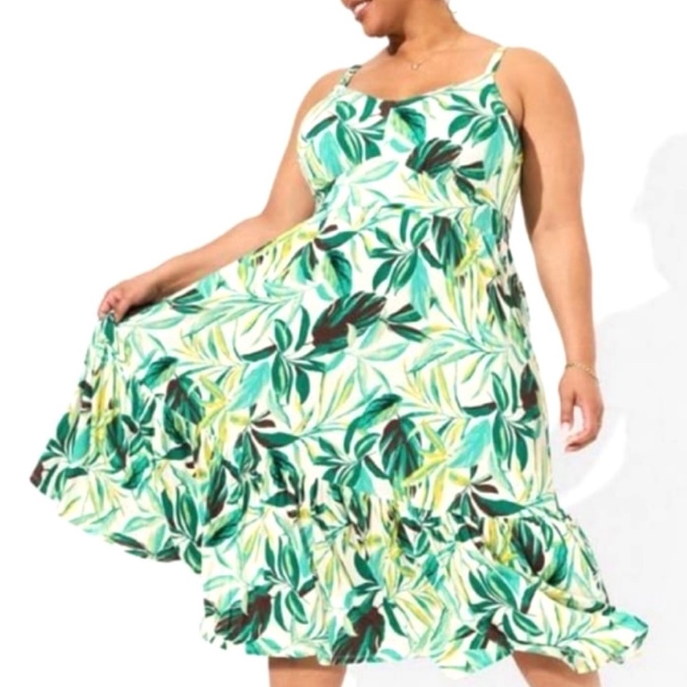 🌟SALE🌟🌺TORRID Tropical Leaf Print Dress🌺